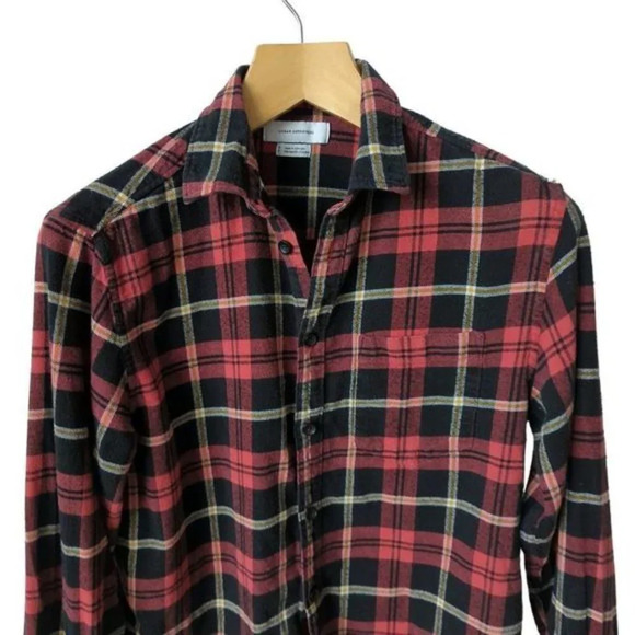 Urban Outfitters Plaid Flannel Button Down Shirt - Picture 4 of 5